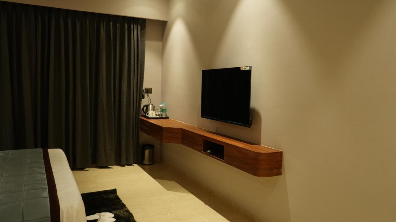 Alaukik Hotel Shirdi Εξωτερικό φωτογραφία