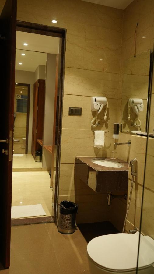 Alaukik Hotel Shirdi Εξωτερικό φωτογραφία