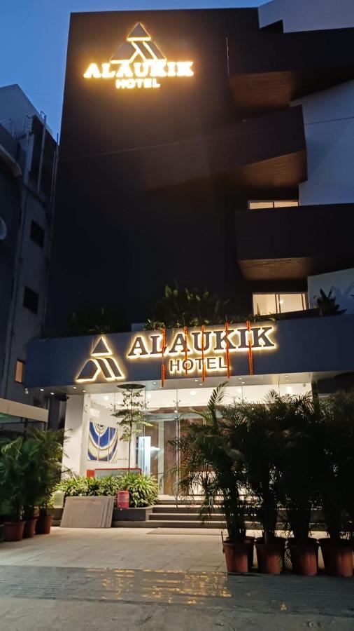 Alaukik Hotel Shirdi Εξωτερικό φωτογραφία