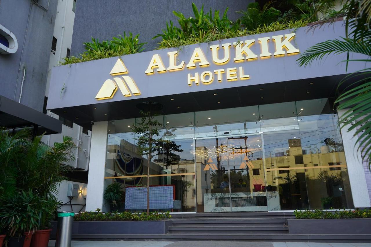 Alaukik Hotel Shirdi Εξωτερικό φωτογραφία